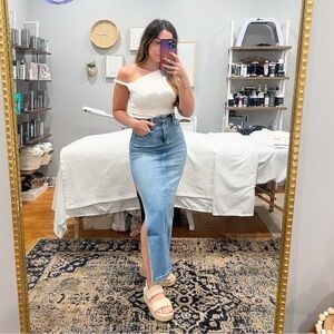 Hidden Jeans light denim stretchy maxi skirt NWT